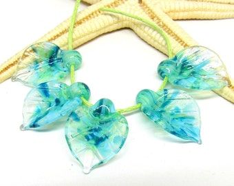 5 glass leaf beads, turquoise, lampwork, muranoglass, hole 2mm, MTO