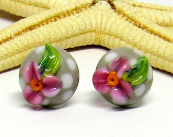 glass stud earrings, lampwork, muranoglass, made to order