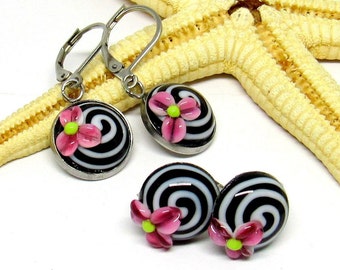 glass stud or pendant earrings , 12mm, black, white, pink, lampwork, muranoglass, MTO