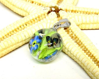 1 small glass pendant butterflies and flowers, lampwork, muranoglass, ready to ship