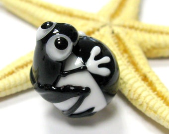 glass bead with frog, lampwork, muranoglass, as bead or pendant, black, white, MTO