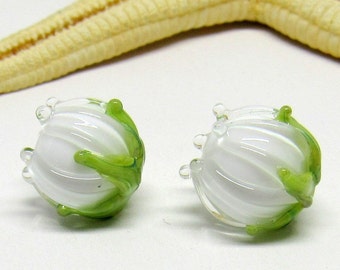 glass bead, blossom, different colors, 2 pcs, 12mm, lampwork, hole 2mm, MTO