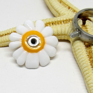 glass ring top, lampwork, daisy, 2,5mm nut, changeable, MTO image 4