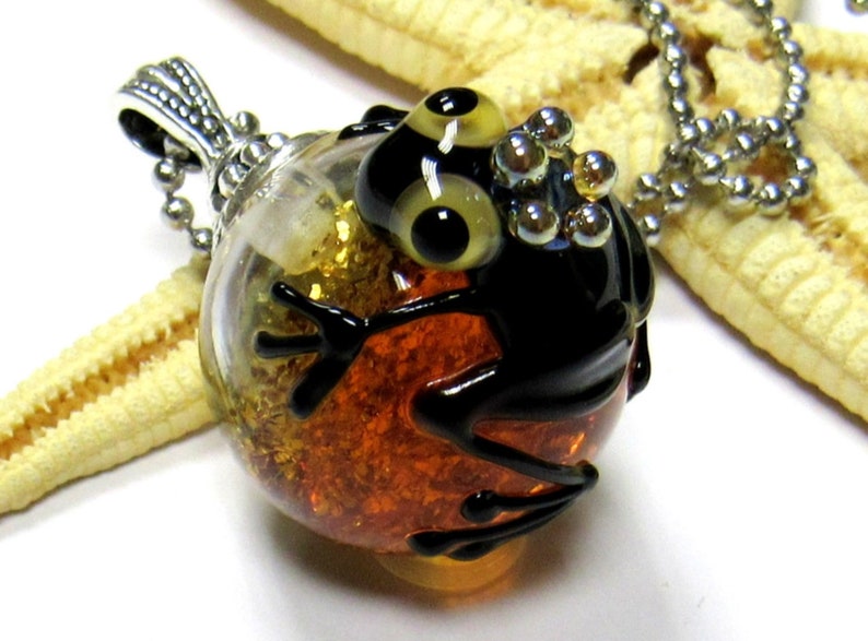 glass pendant with fropg, lampwork, muranoglass, MTO image 1