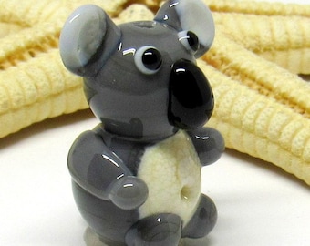 Koala en verre, verre de Murano, lampwork, en perle ou pendentif, MTO, (TIER-0031)