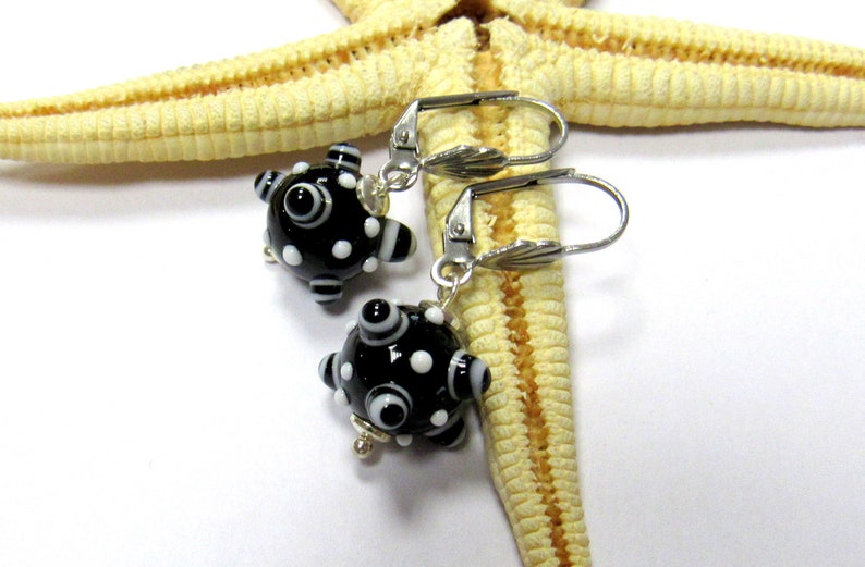 glass earrings, black-white, lampwork, muranoglass, MTO image 3