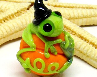 glass bead with frog, pumkin, lampwork, muranoglass, MTO