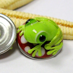 lampwork bead popper snap, muranoglass, red, white. green, frog, 18mm, MTO
