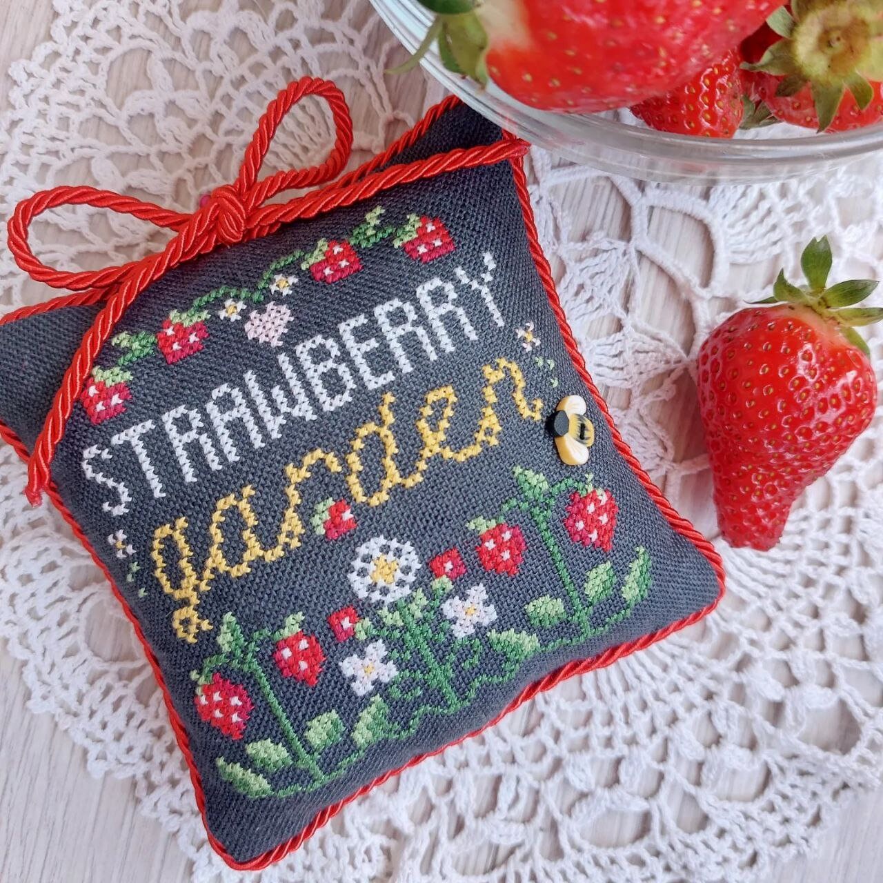 Strawberry Garden Digital Cross Stitch Pattern PDF Sampler - Etsy