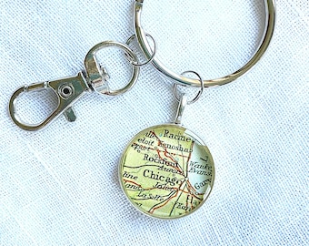 Chicago Keychain For Women. College Student Gift Going Away Gift for Friend.