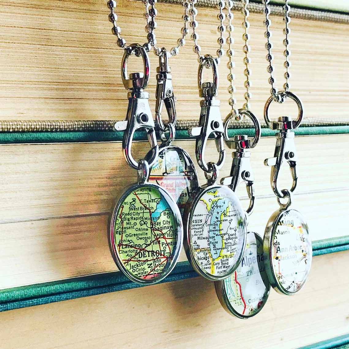 Vintage Miraculous Medal Necklace.Gift for MomGifts for | Etsy
