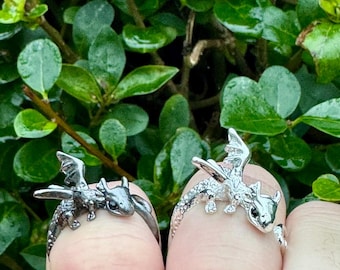 Adjustable Dragon Fashion/Crochet Ring