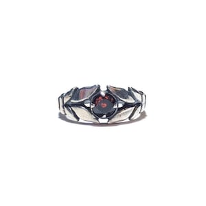 Daphne ring in sterling silver or gold