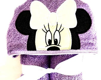 Kids Hooded Towels - Minnie Mouse, Personalized, Toddler Towel, Beach and Pool Towel, Bath Towel, Kids Cape, Baby Shower Gift, Toddler Gift