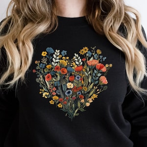 Wildflower Boho Heart Sweatshirt, Flower Sweatshirt, Botanical Flowers, Love, Heart Sweatshirt, Nature Sweater, Nature-inspried Pullover
