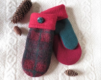 Sweater Wool Mittens, Eco-Gift, Lined Felted Wool Mittens in Red and Green Plaid