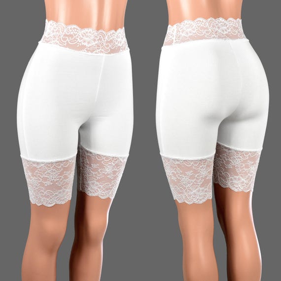 High-waisted White Stretch Lace Shorts (8.5