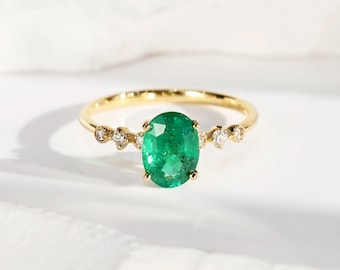 18K Gold Oval Emerald Ring With Diamond, Engagement Band, Statement Gift For Her