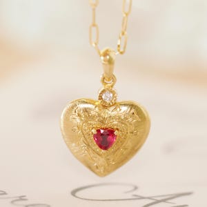 Pigeon Blood Red Ruby Pendant, 18k Solid Gold Pendant, Brushed Gold Pendant , Unique Engagement Pendant, Daily Jewelry, Women Ruby Pendant
