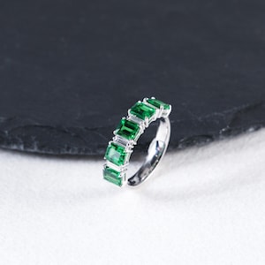 Tsavorite Ring, Tsavorite Jewelry, Tsavorite engagement ring,18k Solid Gold Ring, Vintage Ring for Women, Gift for Her, Natural Tsavorite