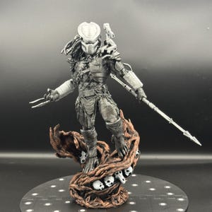 Predator and Alien statue , figurine , AVP