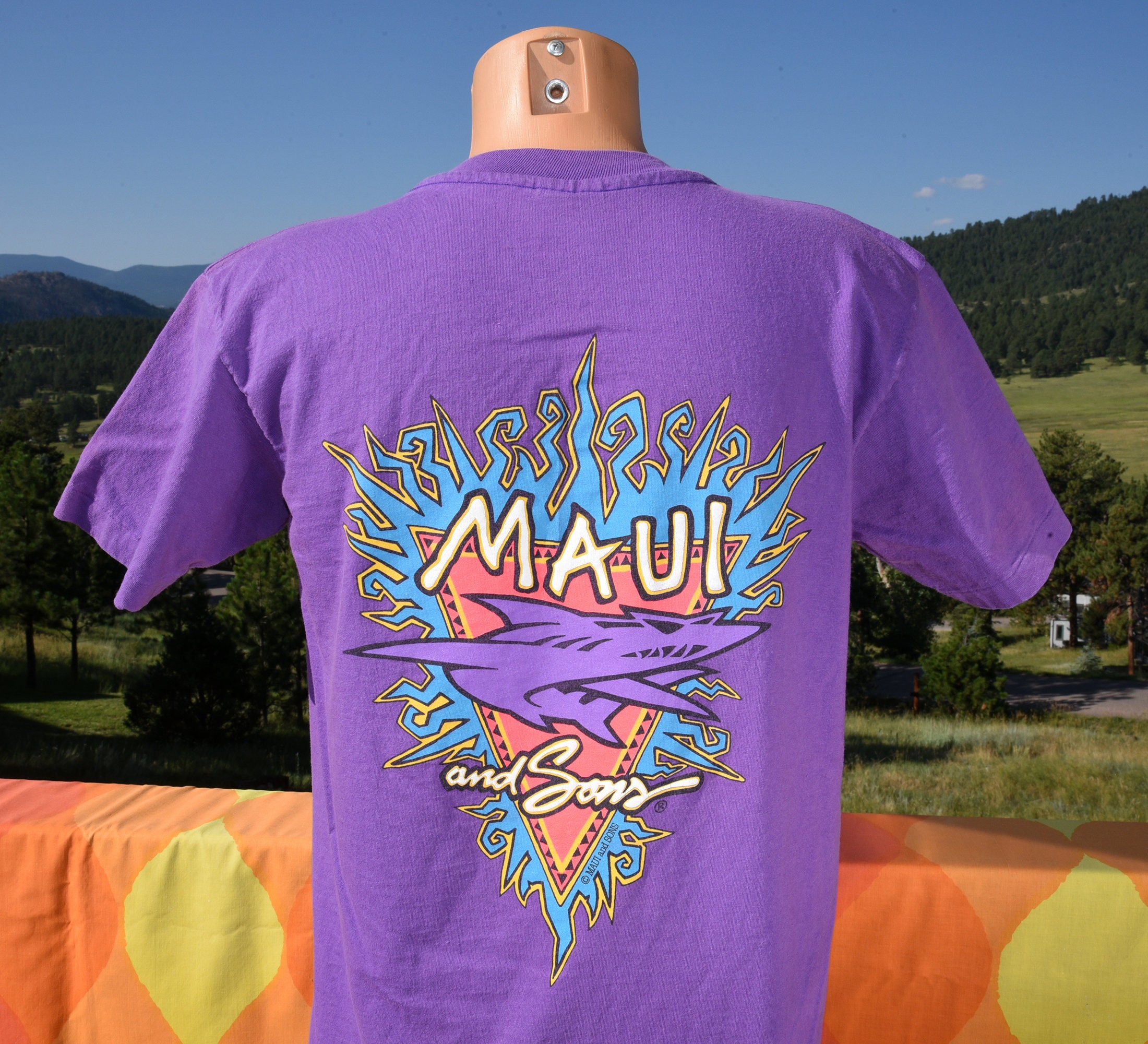 90s T-shirt MAUI Hawaii Tee Large Medium - Etsy