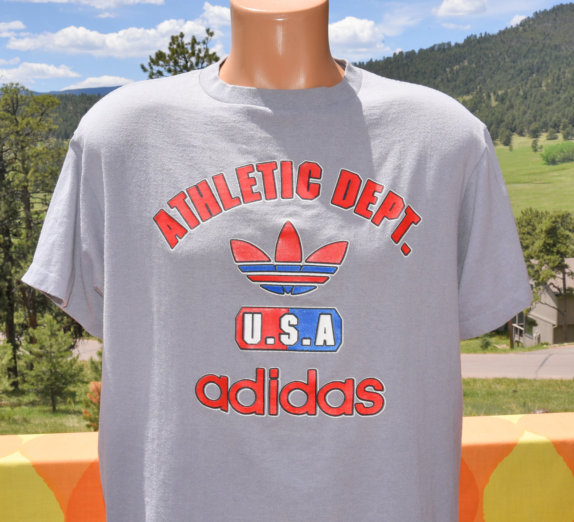 Vintage 80s Tee ADIDAS Trefoil Usa Athletic Dept T-shirt XL Large