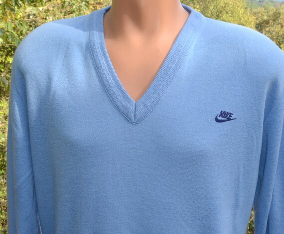 nike v neck sweater