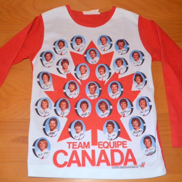 vintage t-shirt 1976 CANADA CUP hockey team photo 70s tee youth XL adult xs