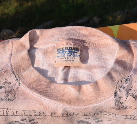 Vintage 90s t-shirt WYOMING animal all over print tee Medium