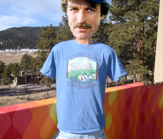 Vintage 90s Tee CRAZY HORSE Mountain South Dakota Hike T-shirt