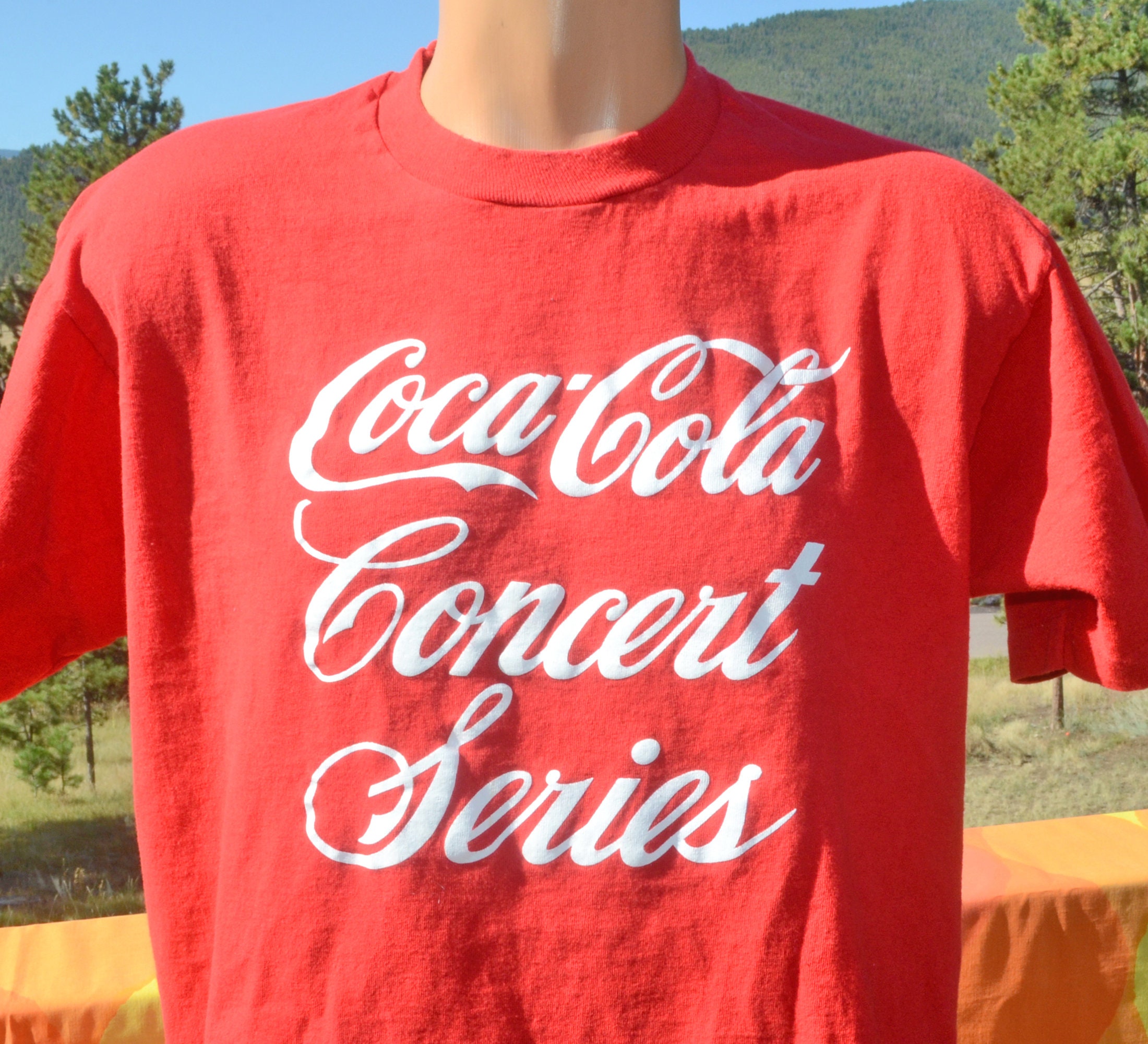 Vintage 90s T-shirt COCA COLA Concert Series Coke Tee Large XL
