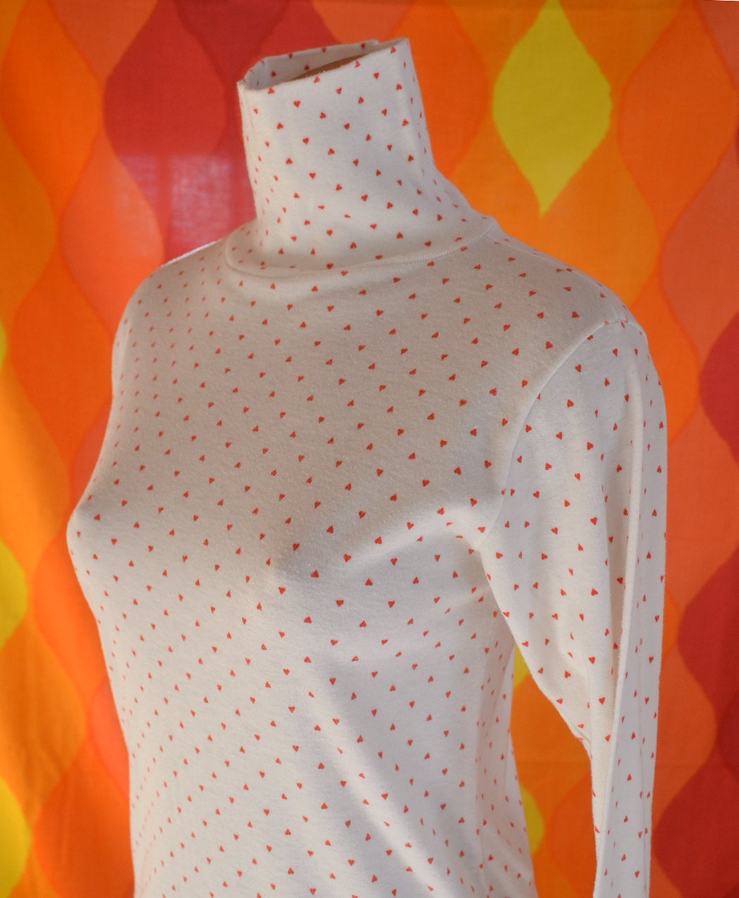 Vintage 70s 80s Turtleneck HEARTS Preppy White Red Ski Long 