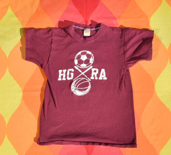 トップス 70s Russell Athletic football T shirt Vintage 70s Sports Team Tee, Maroon Russell Athletic, Youth Large