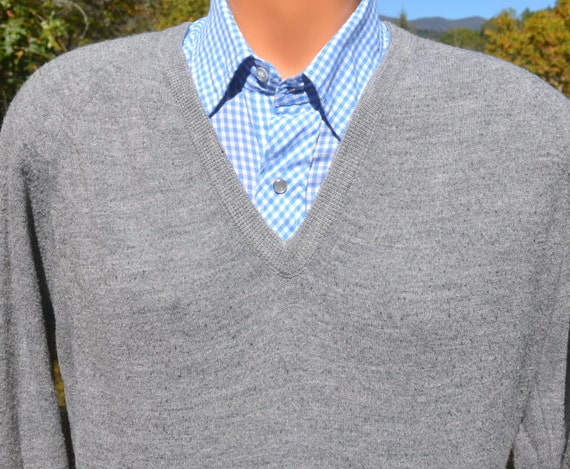 vintage 70s golf sweater PICKERING v-neck gray so… - image 2