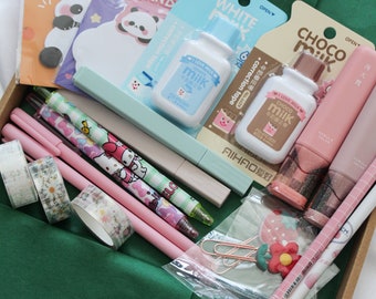 PAPELERÍA KAWAII MISTERIOSA Caja / Regalos para buzón / Papelería linda / Lucky Dip / Útiles escolares / Amantes de la papelería / Sanrio / Regalos