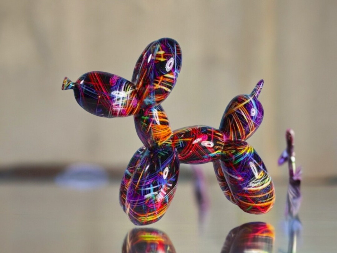 Grafft Effect Resn Balloon Dog Desk Sculpture, Desk Décor, Glossy