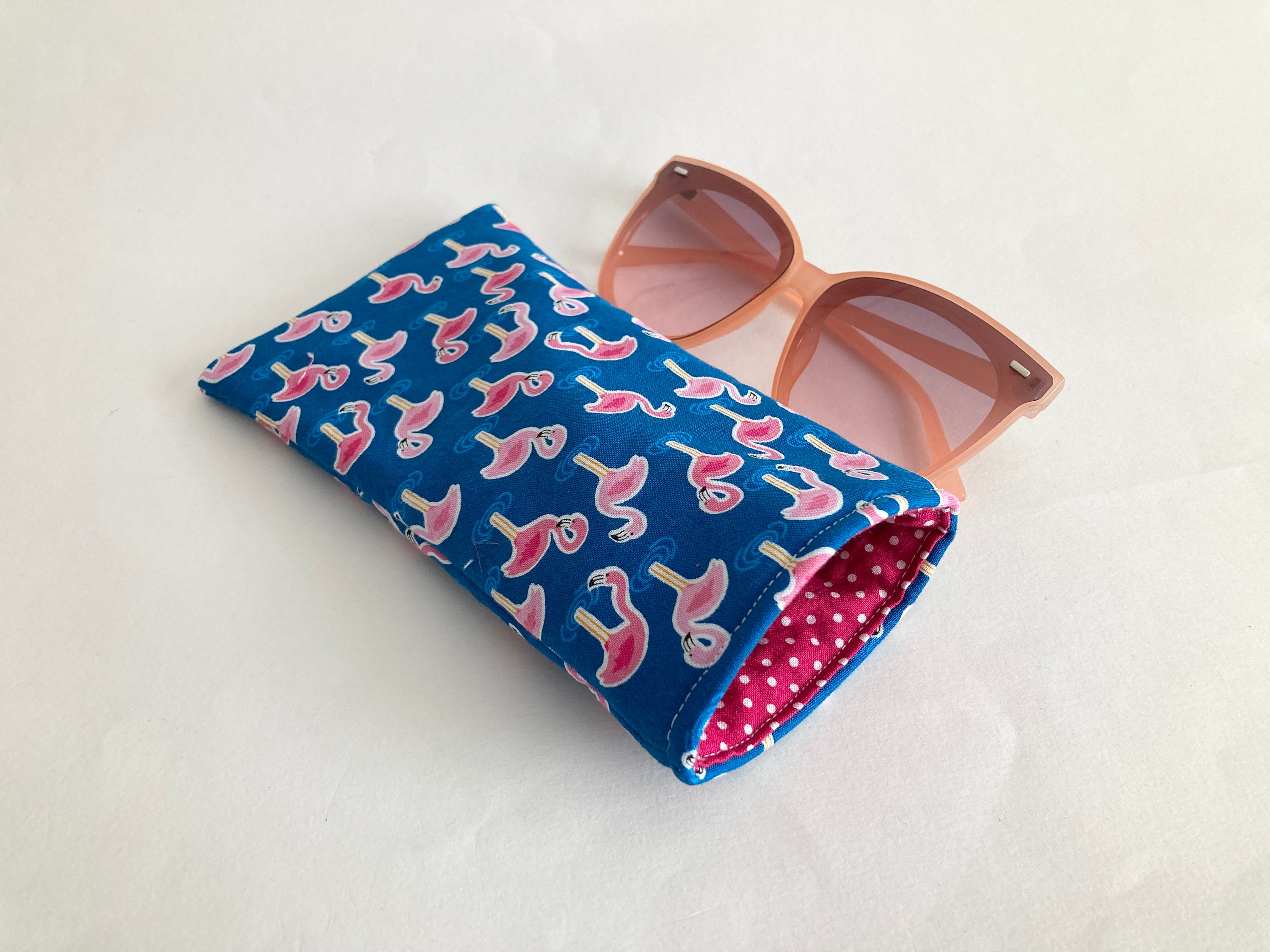 Flamingo Print Glasses Case & Random Color Glasses Cloth