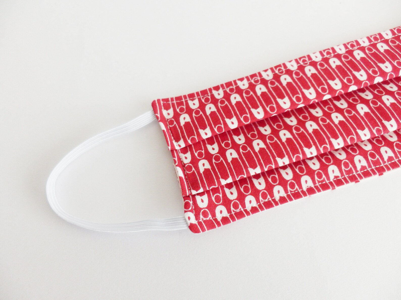 Safety Pin Face Mask Red and White Cotton Safety Pin Fabric Etsy