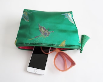 Green satin clutch bag, emerald green satin butterfly handbag, Chinese satin fabric, butterfly motif, gifts for her, green handbag, clutch
