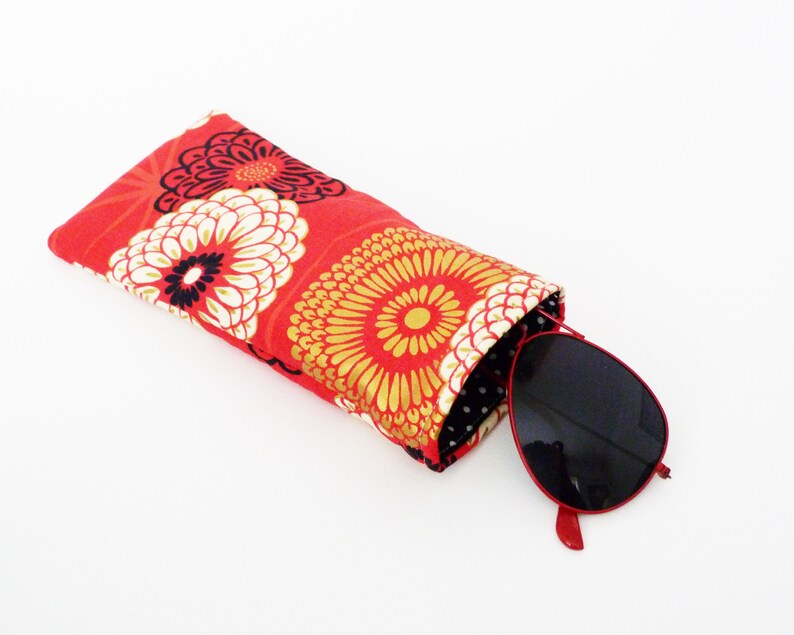 phone case chrysanthemum iPhone case red and gold cotton Japanese floral design gift for her Red Japanese glasses case Japanese design