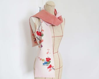 Bufanda de kimono japonesa: tela con estampado de flores