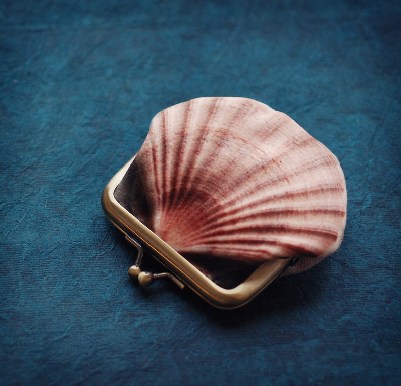 Seashell coin purse, velvet scallop pouch image 8