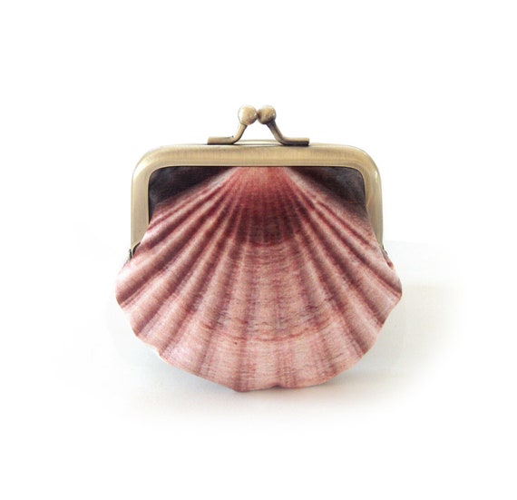 Seashell Raffia Coin Pouch main image 0