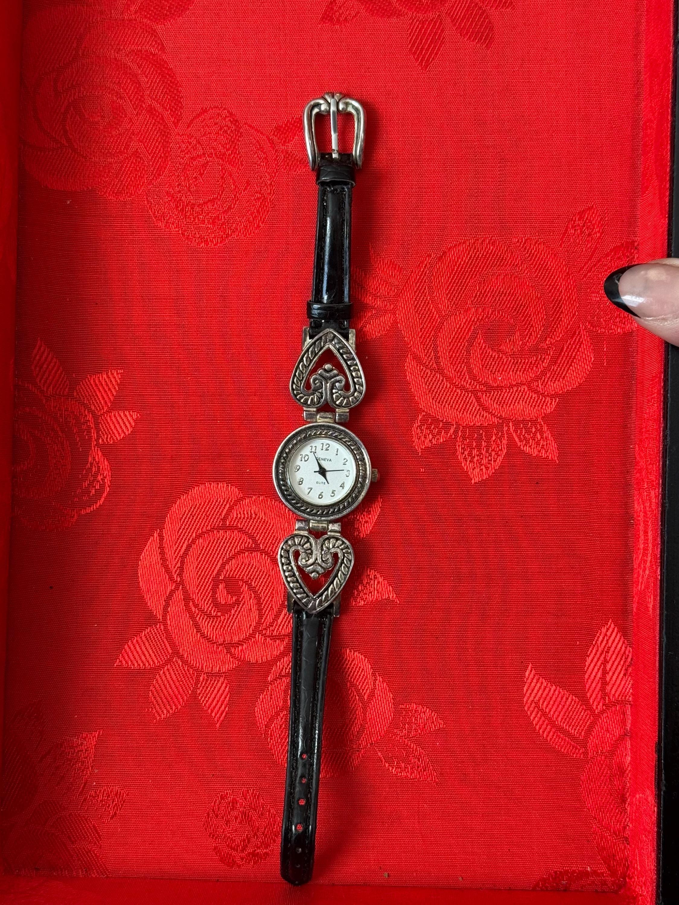 Vintage Geneva Elite Heart Watch – Silver Tone Quartz  display picture 1