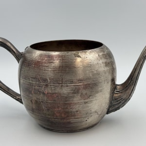 Antique Federal Silver Co. Teapot – Ornate Quadruple Plate, Copper Base