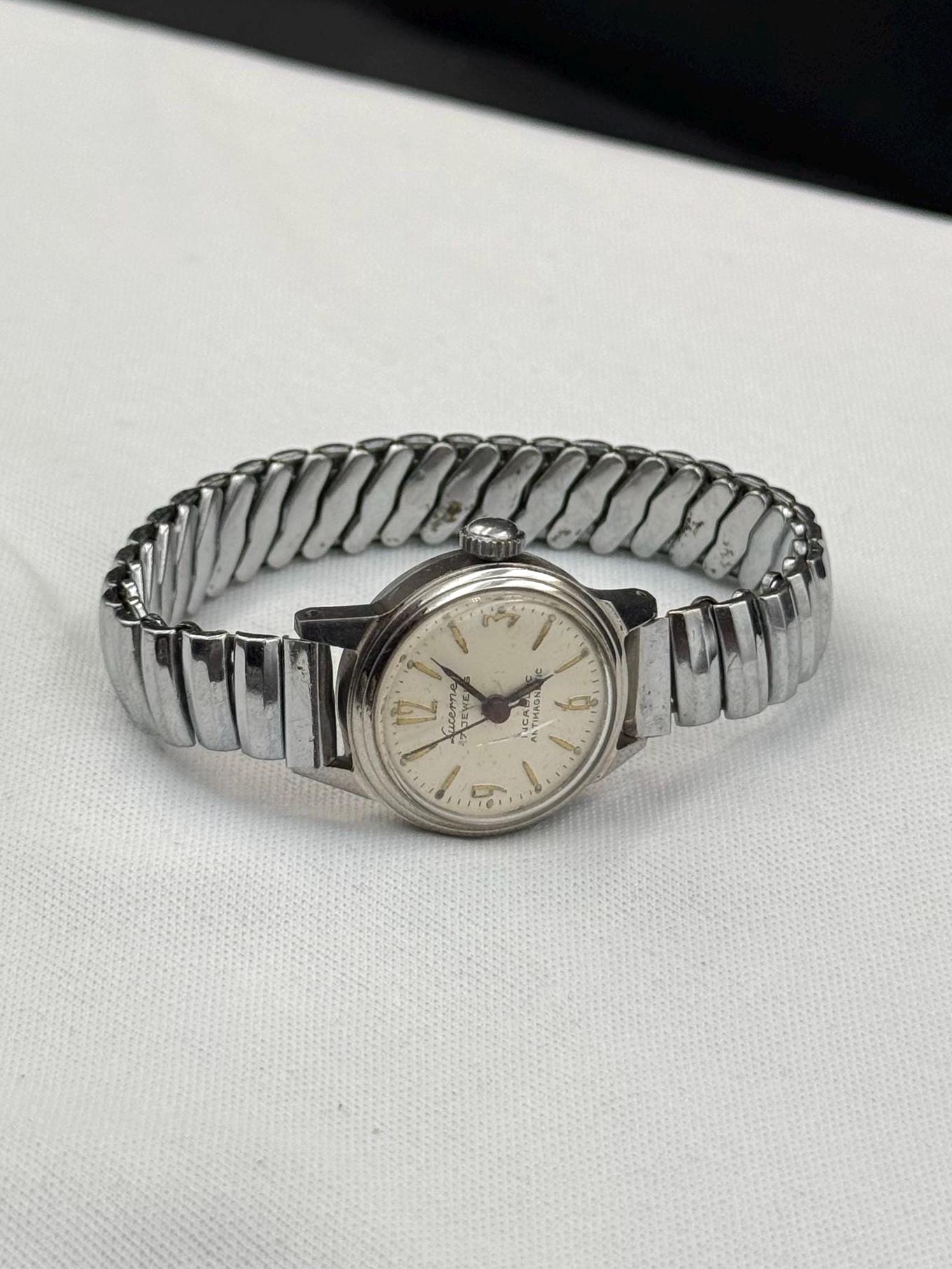 Vintage Ladies 17 Jewel Swiss Made Watch - Etsy display picture 2