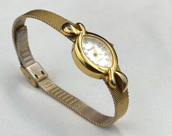 Vintage Westclox Gold Tone Woman’s Watch | Dainty Gold Tone Watch | Gold Tone Mesh Band Wristwatch