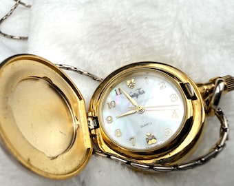 Vintage Vanity Fair Quartz Pocket Watch With Necklace Chain | Locket Style Heart Accents Pendant Necklace