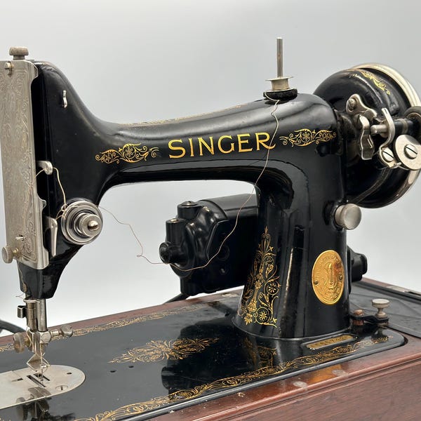 Vintage 1937 Singer Modell 99 Nähmaschine - Funktionsfähig, selten antik mit Koffer und Zubehör | Kostenloser Versand
